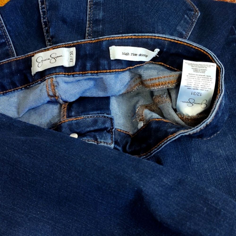 Skinny blue jeans size 31/12